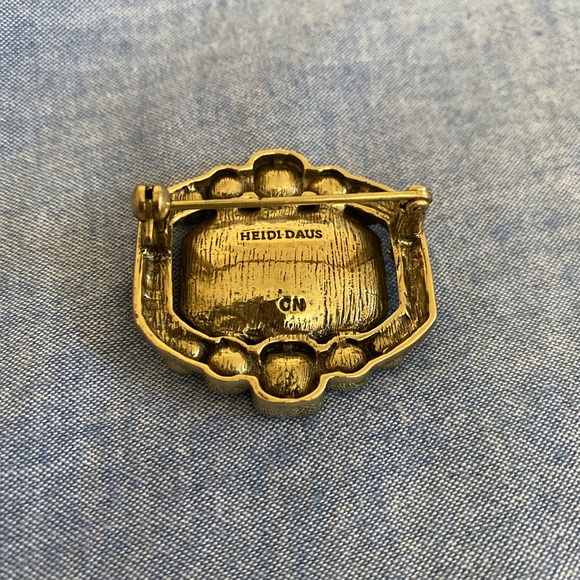 Heidi Daus Iridescent Rhinestone gold tone Brooch - Picture 4 of 5